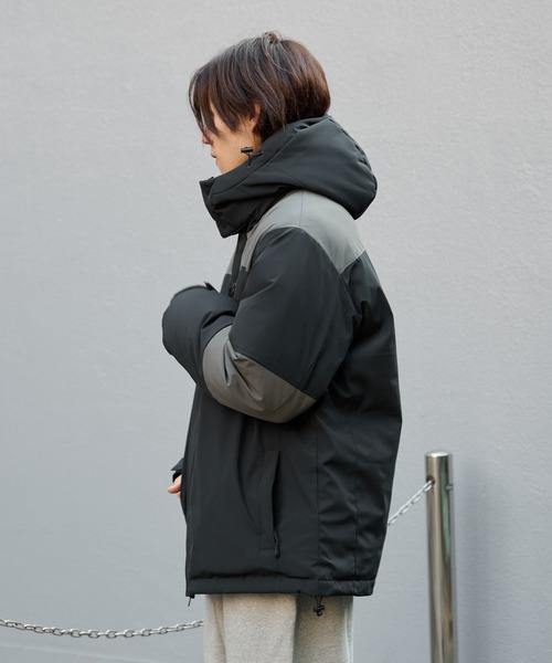 COLONY 2139（コロニートゥーワンスリーナイン）の「ファイバーダウンキリカエジャケット（ダウンジャケット/コート・メンズ・チャコールグレー/ブラック系その他/ブラック・MEDIUM/X-LARGE/LARGE）」の5枚目の写真