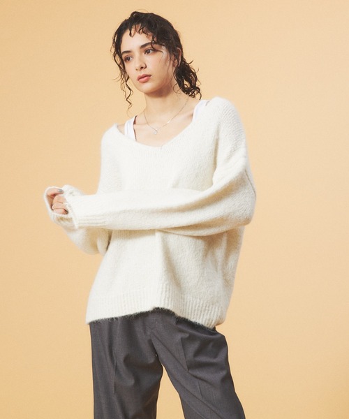 Rouge vif（ルージュヴィフ）の「【一部店舗限定】ブークレーVネックニット（ニット/セーター・レディース・ベージュ/ホワイト/ピンク・フリー）」の18枚目の写真