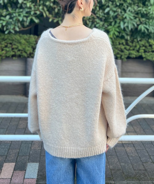 Rouge vif（ルージュヴィフ）の「【一部店舗限定】ブークレーVネックニット（ニット/セーター・レディース・ベージュ/ホワイト/ピンク・フリー）」の5枚目の写真