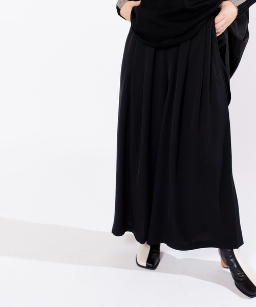 OSMOSIS(オズモーシス)の「バイカラーサイドタックパンツ(その他パンツ・レディース・ブラック/グレー・ONE SIZE)」の12枚目の写真