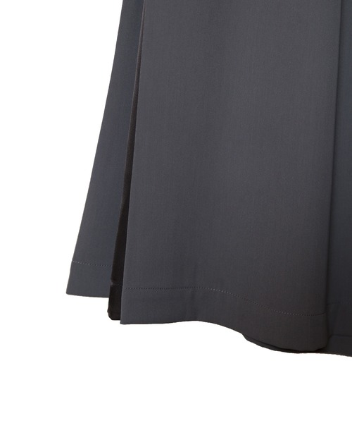 OSMOSIS(オズモーシス)の「バイカラーサイドタックパンツ(その他パンツ・レディース・ブラック/グレー・ONE SIZE)」の16枚目の写真
