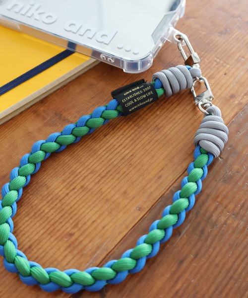 niko and...(ニコアンド)の「オリジナル編み込みストラップ(スマホグッズ・レディース・イエロー/ブラック/グリーン・0)」の2枚目の写真