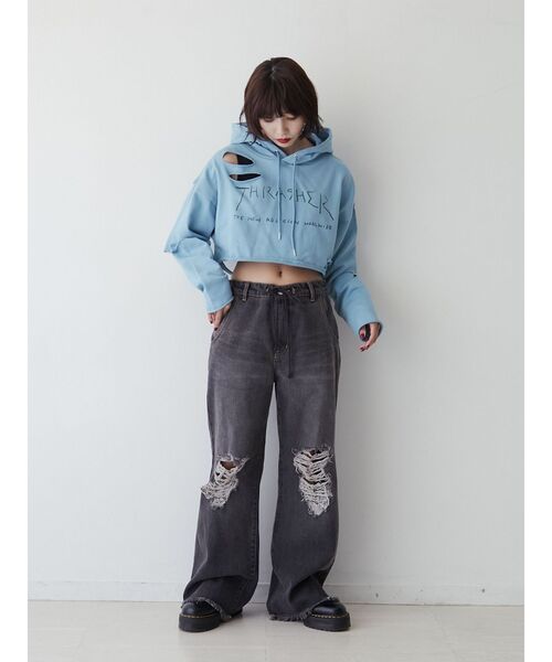 THRASHER(スラッシャー)の「【別注】THRASHER ダメージクロップドフーディ(パーカー・レディース・アイボリー/ブラック/ブルー・MEDIUM)」の20枚目の写真