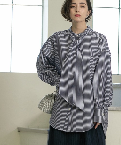 OPAQUE.CLIP（オペークドットクリップ）の「◆2way ボリュームスリーブオーバーボウタイシャツ 【洗濯機洗い可】（シャツ/ブラウス・レディース・ブルー系7/ブラック/ホワイト系3/オフホワイト・00）」の22枚目の写真