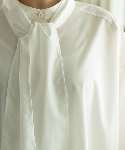 OPAQUE.CLIP（オペークドットクリップ）の「◆2way ボリュームスリーブオーバーボウタイシャツ 【洗濯機洗い可】（シャツ/ブラウス・レディース・ブルー系7/ブラック/ホワイト系3/オフホワイト・00）」の12枚目の写真