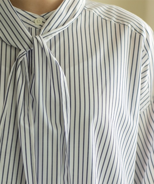 OPAQUE.CLIP（オペークドットクリップ）の「◆2way ボリュームスリーブオーバーボウタイシャツ 【洗濯機洗い可】（シャツ/ブラウス・レディース・ブルー系7/ブラック/ホワイト系3/オフホワイト・00）」の14枚目の写真