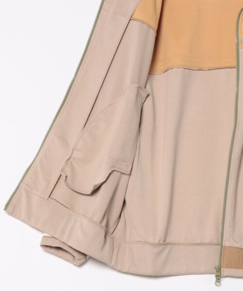 DOUBLE NAME(ダブルネーム)の「レトロ配色ライン トラックジャケット(ジャージ・レディース・ベージュ/ブルー・FREE)」の6枚目の写真