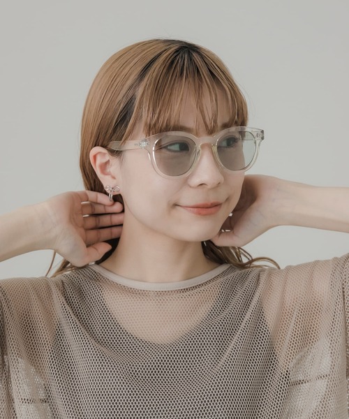 SMELLY（スメリー）の「クリアフレームサングラス（メガネ・レディース・グレー/イエロー・-）」の3枚目の写真