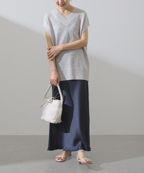 IENA（イエナ）の「《追加7》ダブルサテンスカート（スカート・レディース・ネイビー/ホワイト系その他/ブラック・34/40/38/36）」の4枚目の写真