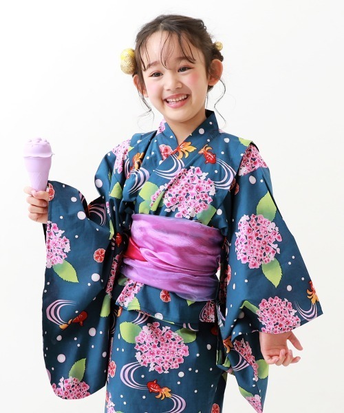 devirock（デビロック）の「ワンピースにもなる セパレート浴衣 帯2本　4点セット（浴衣・キッズ・その他5/その他3/その他2/その他1/その他11/その他10/その他8/その他9/その他7/その他4/その他6/レッド系/ホワイト系1/ネイビー系2/ネイビー系1/パープル系1/イエロー系1/ピンク系1/ブルー系1・90cm/110cm/100cm/160cm/150cm/140cm/130cm/120cm）」の10枚目の写真
