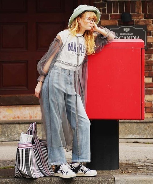 zootie（ズーティー）の「【トレンド感たっぷりな透け感チュールアイテム】 チュールメロウ レイヤードワンピース（ワンピース・レディース・ベージュ/チャコール/アイボリー/ブルー・フリー）」の5枚目の写真