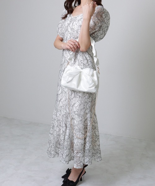 Lace Ladies(レースレディース)の「チェーン付き 2WAY ビッグリボン ギャザー ショルダーバッグ(ショルダーバッグ・レディース・ブラック/ホワイト・FREE)」の4枚目の写真