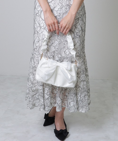 Lace Ladies(レースレディース)の「チェーン付き 2WAY ビッグリボン ギャザー ショルダーバッグ(ショルダーバッグ・レディース・ブラック/ホワイト・FREE)」の8枚目の写真
