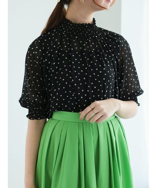 Te chichi（テチチ）の「柄アソートシャーリングスタンドブラウス（シャツ/ブラウス・レディース・グレー/ブラック/イエロー/オフホワイト・F）」の21枚目の写真