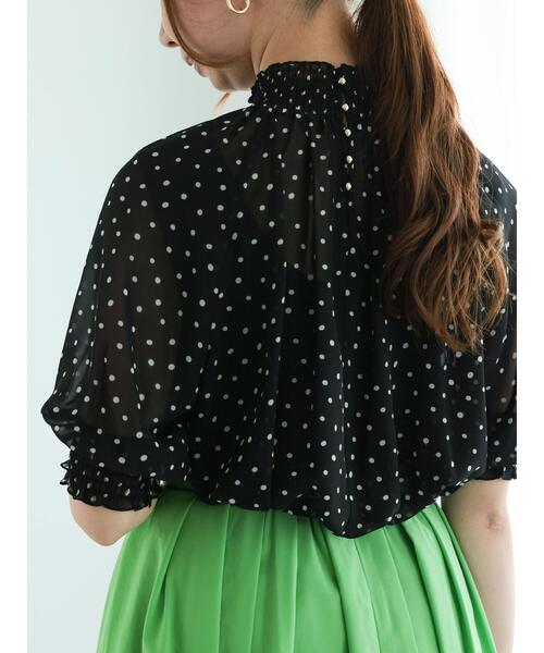 Te chichi（テチチ）の「柄アソートシャーリングスタンドブラウス（シャツ/ブラウス・レディース・グレー/ブラック/イエロー/オフホワイト・F）」の22枚目の写真