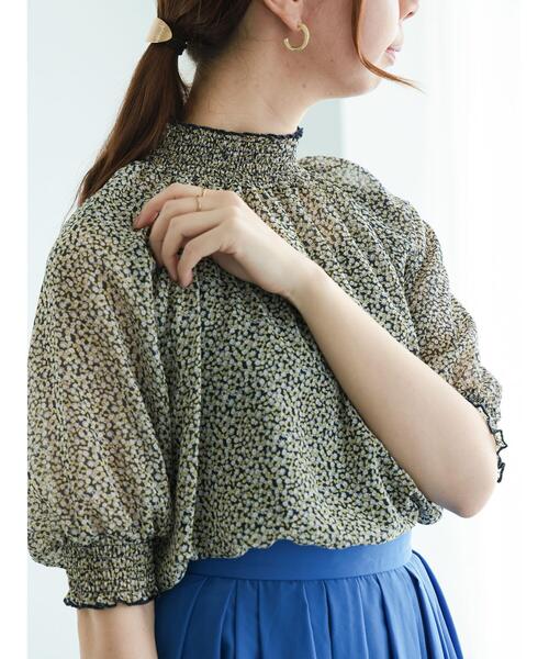 Te chichi（テチチ）の「柄アソートシャーリングスタンドブラウス（シャツ/ブラウス・レディース・グレー/ブラック/イエロー/オフホワイト・F）」の13枚目の写真