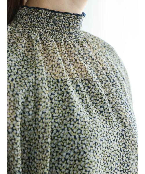 Te chichi（テチチ）の「柄アソートシャーリングスタンドブラウス（シャツ/ブラウス・レディース・グレー/ブラック/イエロー/オフホワイト・F）」の14枚目の写真