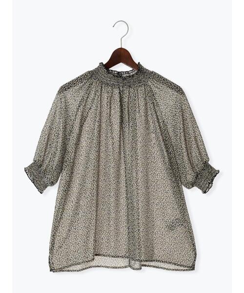 Te chichi（テチチ）の「柄アソートシャーリングスタンドブラウス（シャツ/ブラウス・レディース・グレー/ブラック/イエロー/オフホワイト・F）」の6枚目の写真
