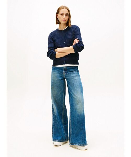 TOMMY HILFIGER(トミーヒルフィガー)の「ケーブルクルーネックカーディガン(ニット/セーター・レディース・ブラック/アイボリー/ネイビー/オレンジ/アイボリー系2/レッド/モスグリーン/ライトパープル/ホワイト/ネイビー系/アイボリー系3/イエロー系その他3/グレー・SMALL/X-SMALL/XX-SMALL/MEDIUM)」の17枚目の写真