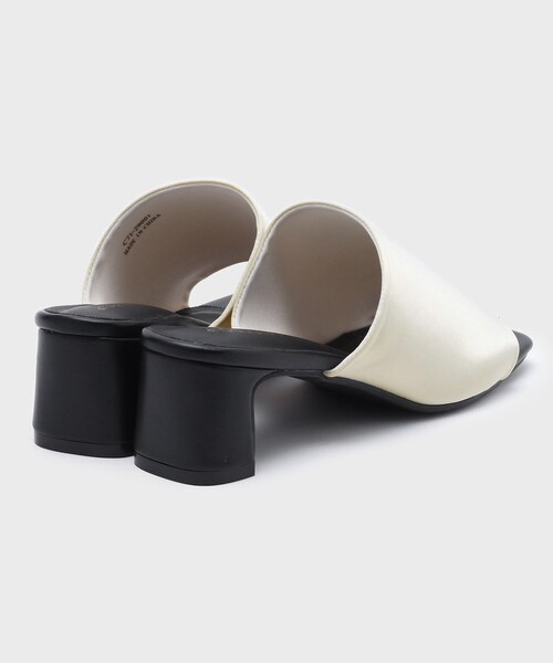 OPAQUE.CLIP（オペークドットクリップ）の「◆ストレッチサテンミュールサンダル（サンダル・レディース・ブラック/カーキ/オフホワイト・02/03）」の7枚目の写真