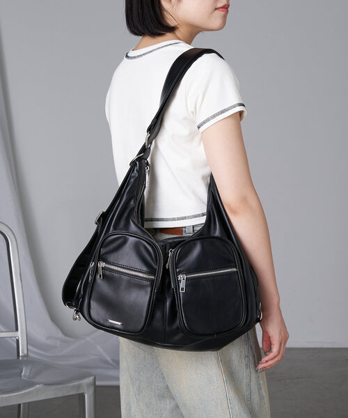 RAY CASSIN(レイカズン)の「【マルチウェイ】レザーポケットビッグショルダーバッグ(ショルダーバッグ・レディース・ブラウン/ブラック/アイボリー・FREE)」の6枚目の写真