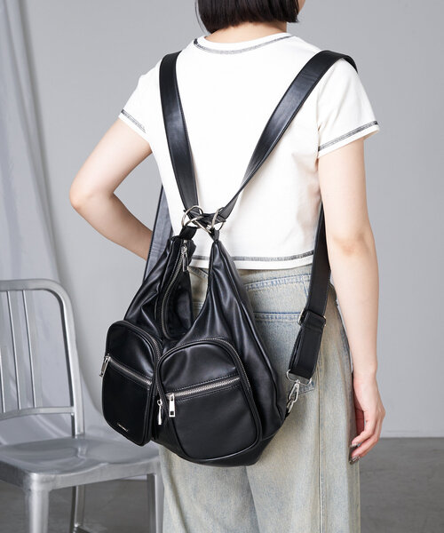 RAY CASSIN(レイカズン)の「【マルチウェイ】レザーポケットビッグショルダーバッグ(ショルダーバッグ・レディース・ブラウン/ブラック/アイボリー・FREE)」の10枚目の写真