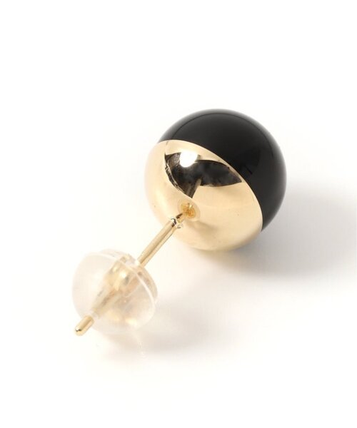 Lilas(リラ)の「オニキス8mmカップボールピアス K10(両耳)(ピアス(両耳用)・レディース・ゴールド・FREE)」の7枚目の写真