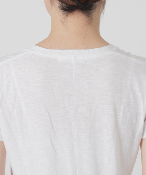 CALUX（キャラクス）の「【CALUX/キャラクス】Vネック Tシャツ（Tシャツ/カットソー・レディース・ブラウン系その他/ホワイト/ベージュ・FREE）」の22枚目の写真