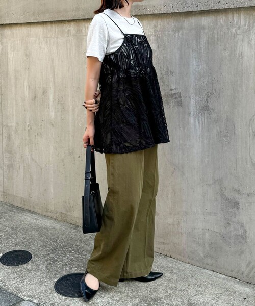 fredy emue（フレディエミュ）の「チュールバテンレースキャミビスチェ（キャミソール・レディース・ブラック/アイボリー・38）」の16枚目の写真