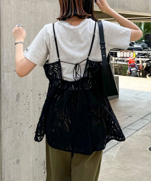 fredy emue（フレディエミュ）の「チュールバテンレースキャミビスチェ（キャミソール・レディース・ブラック/アイボリー・38）」の11枚目の写真