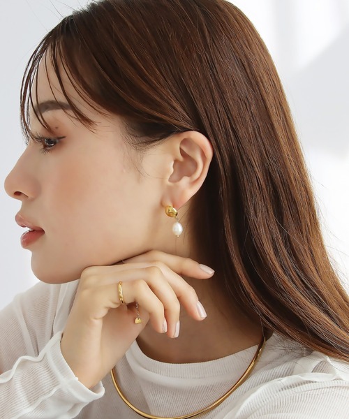 abaskdesign(アバスクデザイン)の「金属アレルギー対応 淡水パールピアス(ピアス(両耳用)・レディース・ゴールド・FREE)」の3枚目の写真