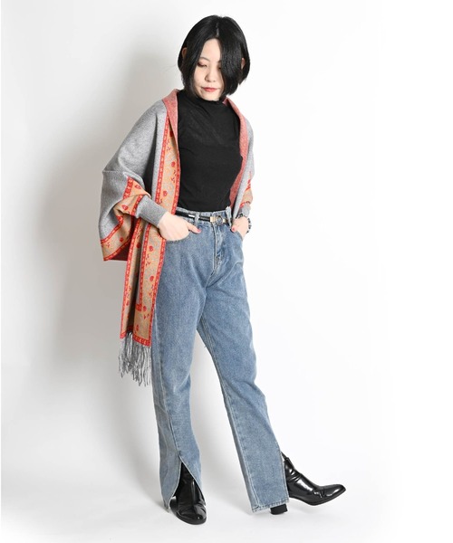 MARAI(マーライ)の「ペイズリー柄 フリンジ付き コーディガン(カーディガン/ボレロ・レディース・レッド/グレー/ワイン/ブラック/ベージュ・FREE)」の7枚目の写真