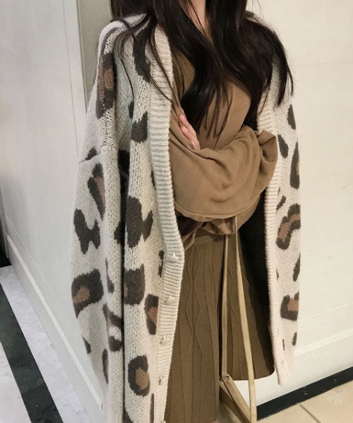 【未使用】ブルマリン　襟フリル長袖ロングカーディガン　ヒョウ柄　ストレッチ セール】ヒョウ柄 カーディガン（カーディガン/ボレロ）｜GEMEDA