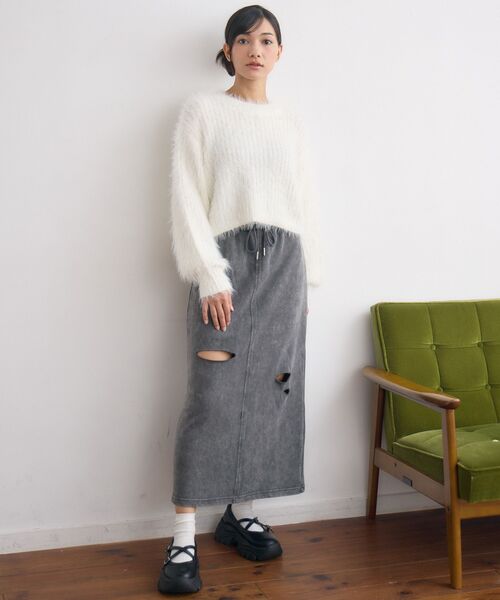 RETRO GIRL(レトロガール)の「ダメージ裏毛SK(スカート・レディース・ホワイト系その他/ダークグリーン/チャコールグレー・FREE)」の14枚目の写真