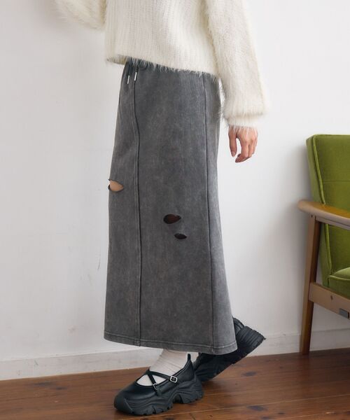 RETRO GIRL(レトロガール)の「ダメージ裏毛SK(スカート・レディース・ホワイト系その他/ダークグリーン/チャコールグレー・FREE)」の20枚目の写真