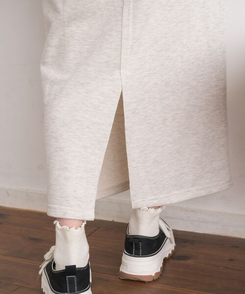 RETRO GIRL(レトロガール)の「ダメージ裏毛SK(スカート・レディース・ホワイト系その他/ダークグリーン/チャコールグレー・FREE)」の10枚目の写真