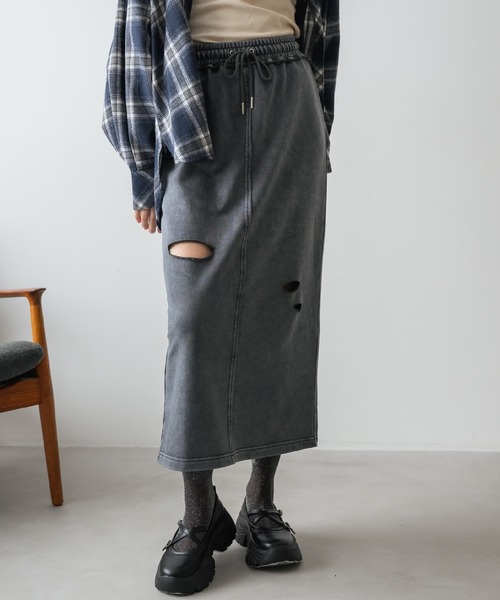RETRO GIRL(レトロガール)の「ダメージ裏毛SK(スカート・レディース・ホワイト系その他/ダークグリーン/チャコールグレー・FREE)」の2枚目の写真