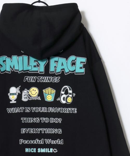 SMILEY FACE(スマイリーフェイス)の「SMILEY FACE/スマイリーフェイス オーバーサイズ 裏起毛 袖プリント バックプリント ロゴ ワンポイント刺繍 スウェット パーカー フーディー/レディース メンズ(パーカー・レディース・スミクロ/グレー系その他2/グレー系その他/ブラック系その他/ブラック系その他3/ブラック系その他2/ネイビー/アッシュグレー/ブラック・LL/L/M)」の5枚目の写真