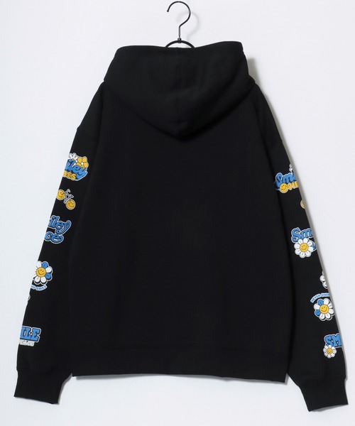 SMILEY FACE(スマイリーフェイス)の「SMILEY FACE/スマイリーフェイス オーバーサイズ 裏起毛 袖プリント バックプリント ロゴ ワンポイント刺繍 スウェット パーカー フーディー/レディース メンズ(パーカー・レディース・スミクロ/グレー系その他2/グレー系その他/ブラック系その他/ブラック系その他3/ブラック系その他2/ネイビー/アッシュグレー/ブラック・LL/L/M)」の11枚目の写真