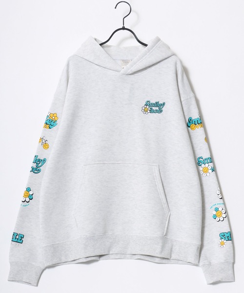SMILEY FACE(スマイリーフェイス)の「SMILEY FACE/スマイリーフェイス オーバーサイズ 裏起毛 袖プリント バックプリント ロゴ ワンポイント刺繍 スウェット パーカー フーディー/レディース メンズ(パーカー・レディース・スミクロ/グレー系その他2/グレー系その他/ブラック系その他/ブラック系その他3/ブラック系その他2/ネイビー/アッシュグレー/ブラック・LL/L/M)」の14枚目の写真