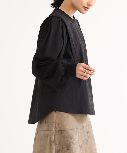n'OrLABEL(ノアールレーベル)の「ナイロン異素材カットソー(Tシャツ/カットソー・レディース・グレイッシュベージュ/ブラック/カーキ・2/1)」の22枚目の写真