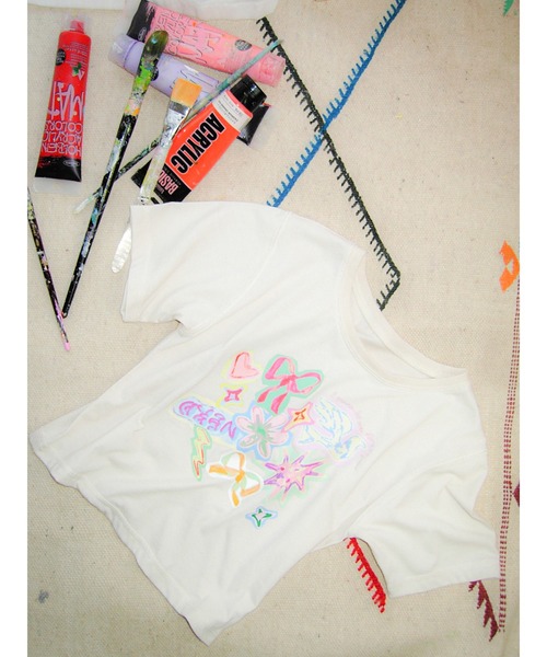 PAMEO POSE（パメオポーズ）の「【YUUKI】Lots of stickers Mini Tee（Tシャツ/カットソー・レディース・ブラック/アイボリー・FREE）」の5枚目の写真