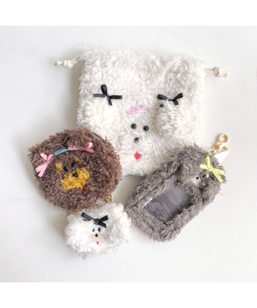 FLAPPER（フラッパー）の「おしゃれな犬AirPodsProケース（ヘッドフォン/イヤホン・レディース・ダークブラウン/グレー/アイボリー・FREE）」の5枚目の写真