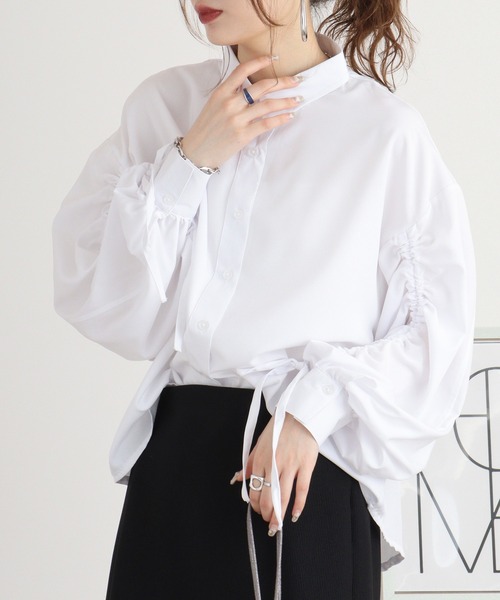 mitis(ミティス)の「mitis ドロストシャーリング袖シャツ(シャツ/ブラウス・レディース・チャコール/ネイビー×ホワイト/アイボリー・M)」の7枚目の写真