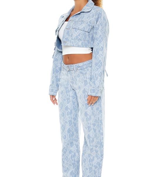 FOREVER 21（フォーエバー トゥエンティーワン）の「レース