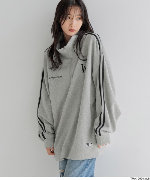 LOWRYS FARM（ローリーズファーム）の「MLBウラケハーフＺＩＰ 147106（スウェット・メンズ・グレー/ネイビー/ブラック・LARGE/MEDIUM）」の2枚目の写真