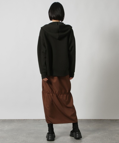 LAKOLE(ラコレ)の「シャーリングワンピース / 149912(ワンピース・レディース・グレー/ブラウン/ブラック・FREE)」の6枚目の写真