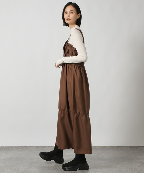 LAKOLE(ラコレ)の「シャーリングワンピース / 149912(ワンピース・レディース・グレー/ブラウン/ブラック・FREE)」の8枚目の写真