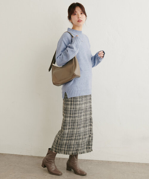natural couture(ナチュラルクチュール)の「ウール&リサイクルポリブレンドニットプルオーバー(ニット/セーター・レディース・レッド/グレー/ブルー/ピンク/サックスブルー/オフホワイト/モカ/グリーン・FREE)」の17枚目の写真
