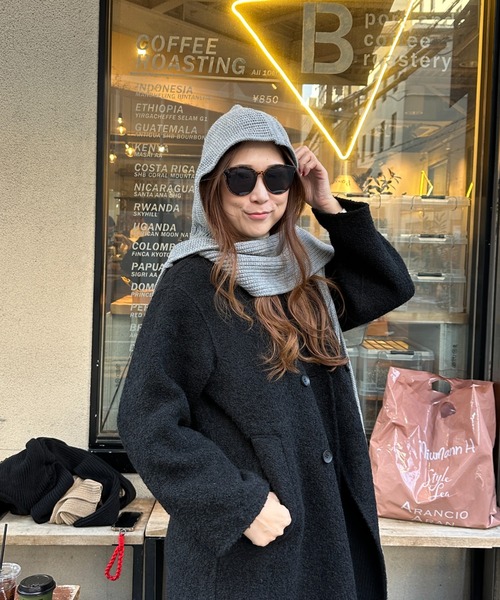 StyleSea(スタイルシー)の「フードマフラーバラクラバ(マフラー・レディース・ホワイト×ブラック/アイボリー/ベージュ×ブラック/ブラック/ベージュ/グレー/レッド・FREE)」の11枚目の写真